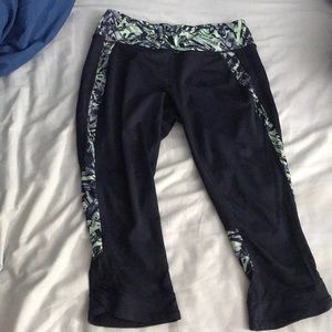 Navy and mint cropped leggings